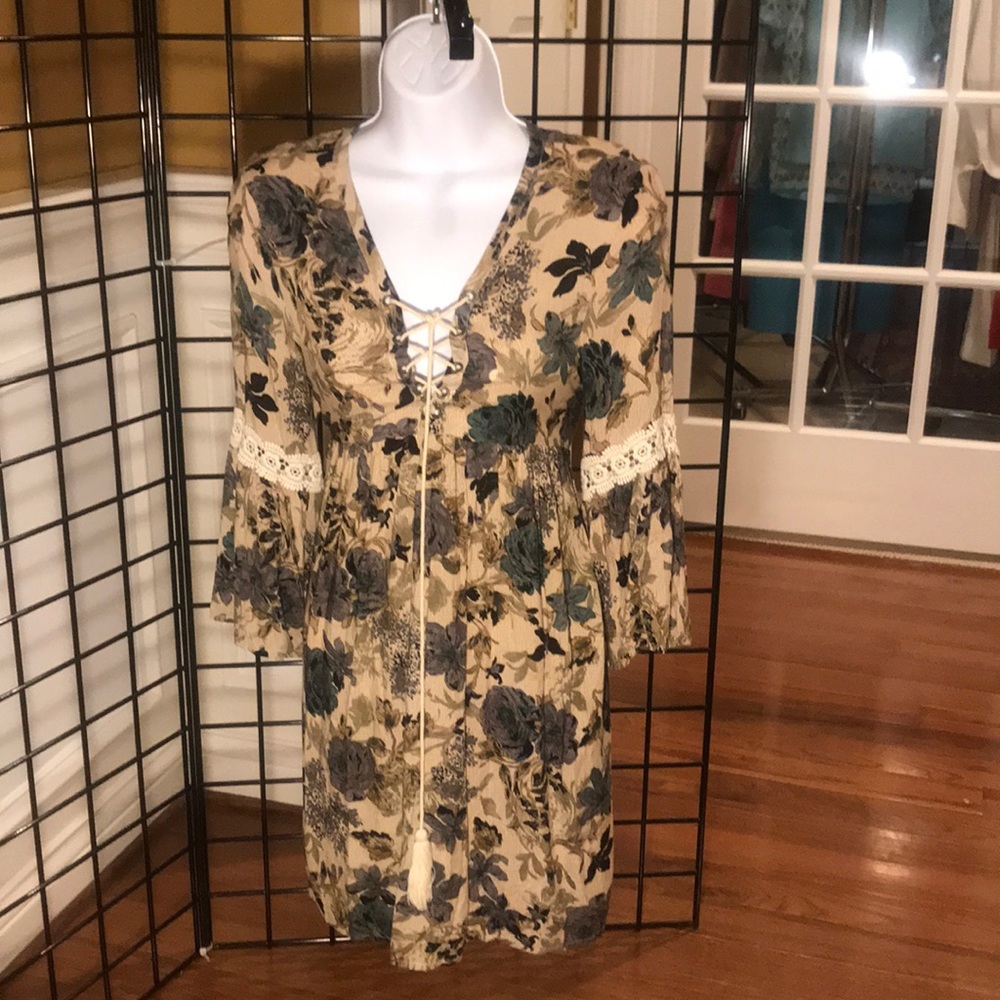 Long Sleeve floral tie dress